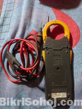 AC CLAMP METER